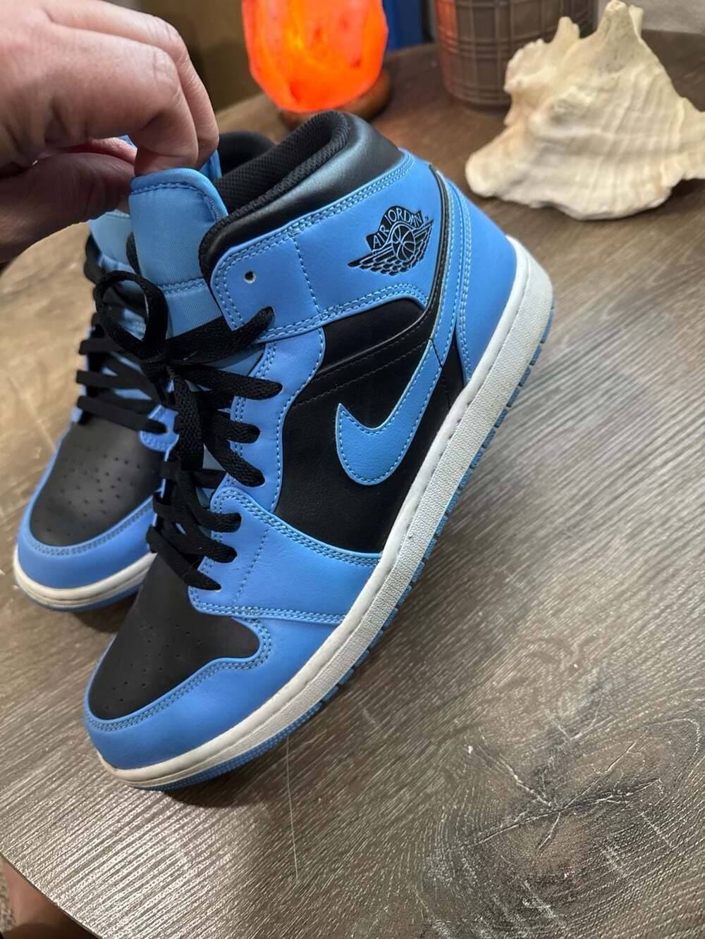 Air Jordan 1 Mid University Blue Black DQ8426-401 Size 11.5 - Picture 8 of 16